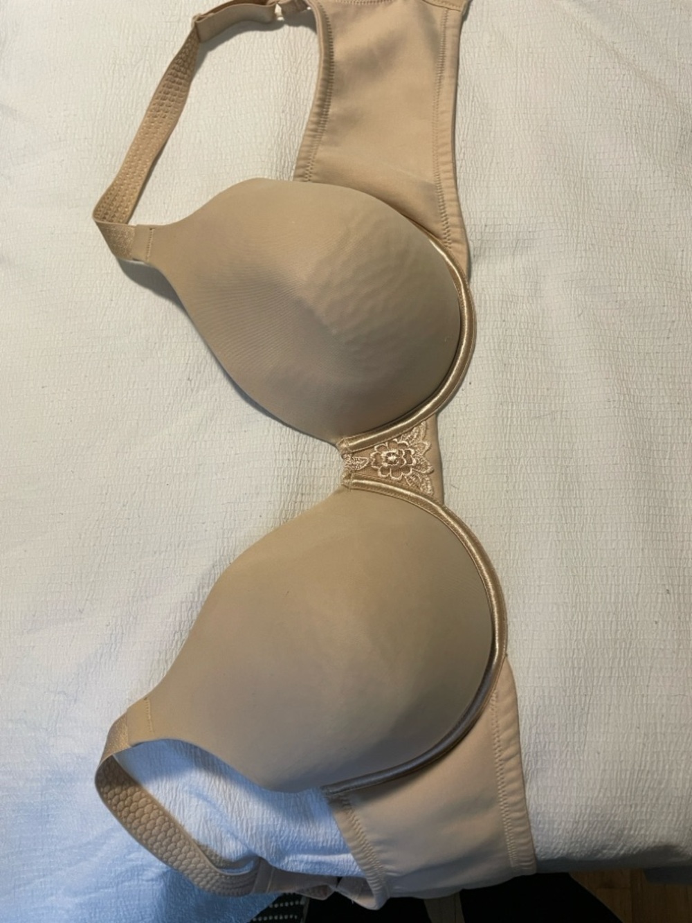 Vanity Fair Beige Nude T-Shirt Bra with Light Embroidery